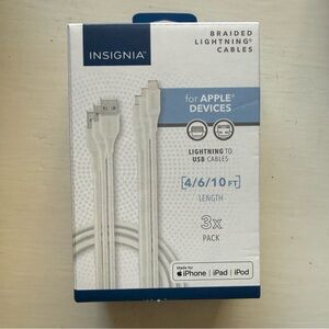 2 x Insignia Lightning cable chargers